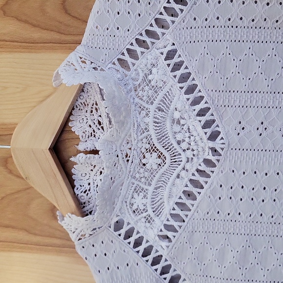 Women's Lace top - Picture 2 of 8